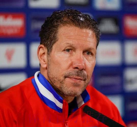 老佛爷会赶走你！皇马1.5亿帝星屡遭西蒙尼挑衅 被换下后愤怒约架